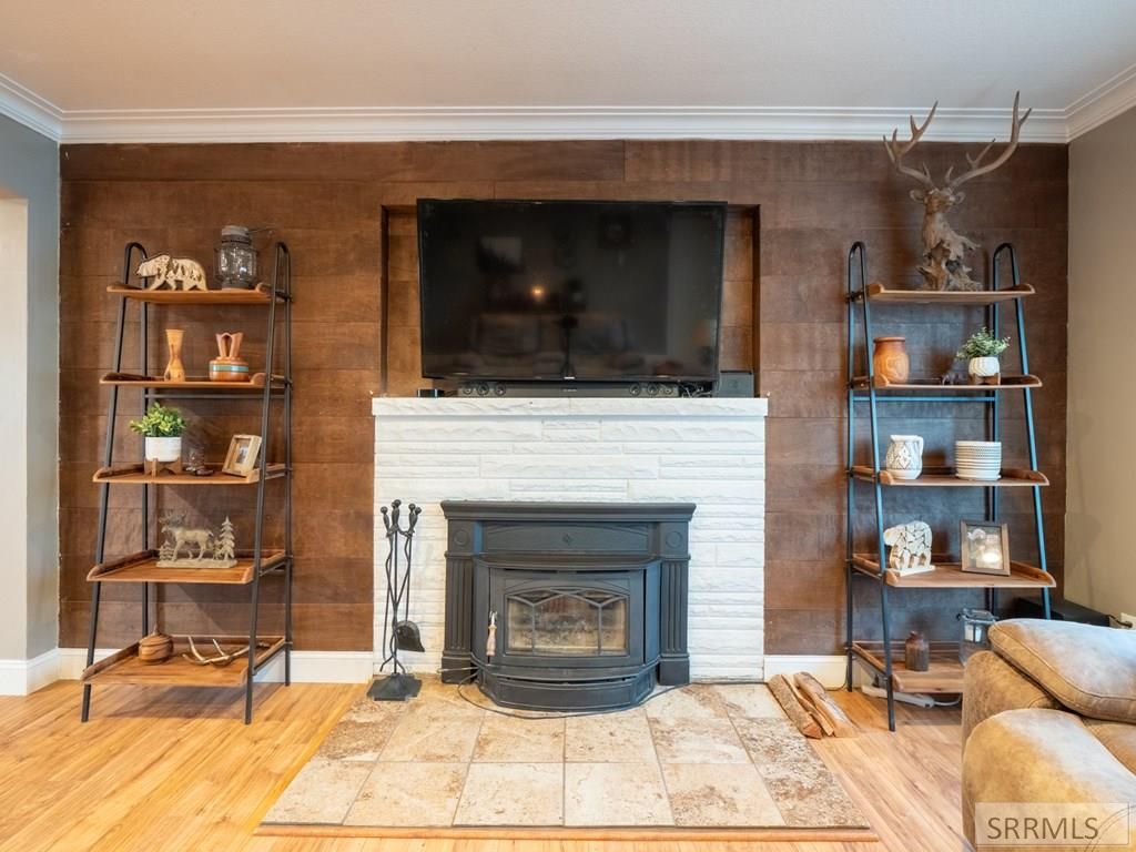 Image 5 of property listing at 263 W 2nd N, Rigby, ID 83442