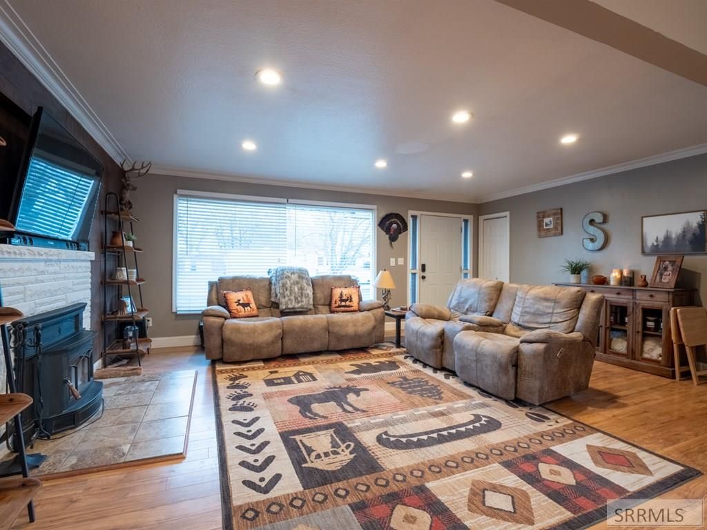 Image 8 of property listing at 263 W 2nd N, Rigby, ID 83442