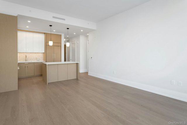 4 Lighthouse Landing 420, Sleepy Hollow, NY 10591