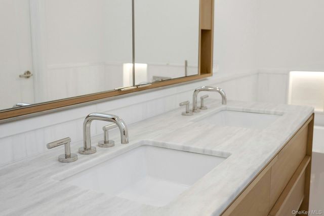 4 Lighthouse Landing 420, Sleepy Hollow, NY 10591