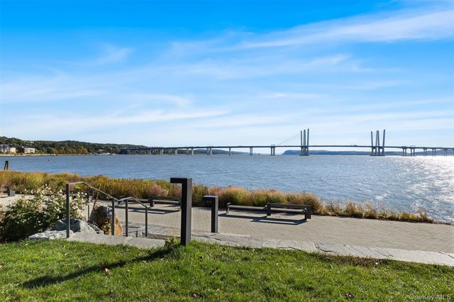 4 Lighthouse Landing 420, Sleepy Hollow, NY 10591