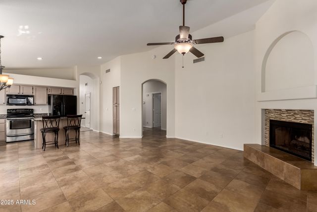 1180 W JEANINE Drive, Tempe, AZ 85284