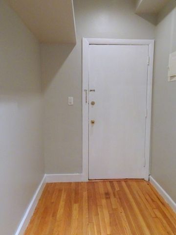 15-17 University Rd 22, Brookline, MA 02445