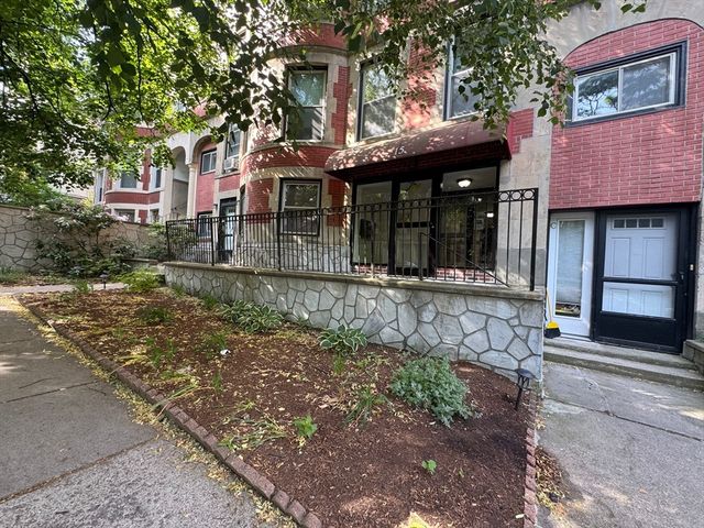 15-17 University Rd 22, Brookline, MA 02445