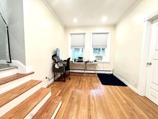 15-17 University Rd 22, Brookline, MA 02445