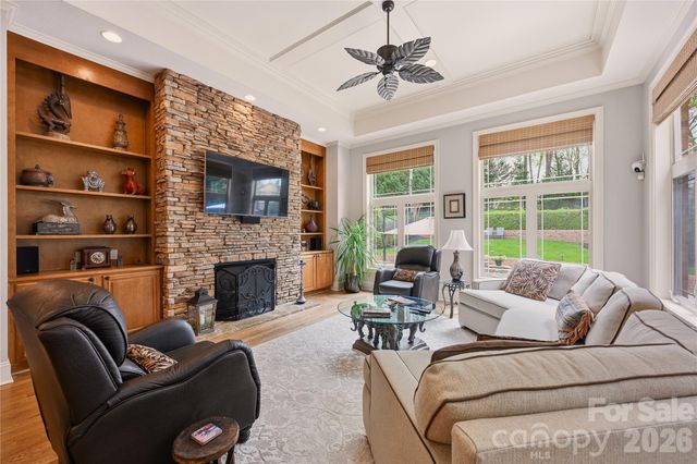 163 W Maranta Road, Mooresville, NC 28117