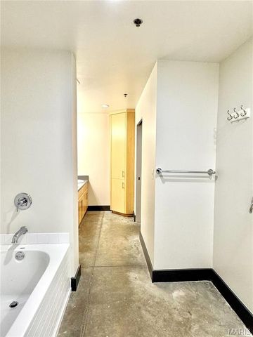 1209 Washington Avenue 702, St Louis, MO 63103