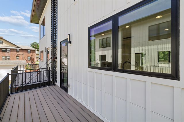 4840 Ingersoll Avenue, Des Moines, IA 50312