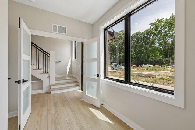 4840 Ingersoll Avenue, Des Moines, IA 50312