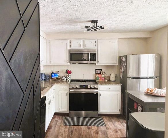 2517 LOG MILL CT, Crofton, MD 21114
