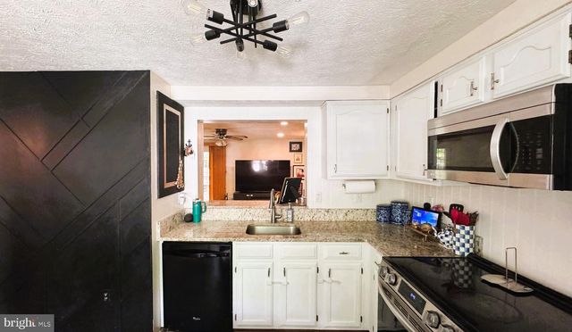2517 LOG MILL CT, Crofton, MD 21114