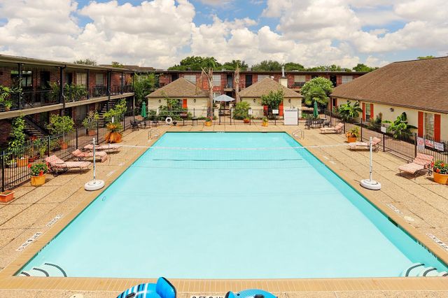 11540 Chimney Rock Road 128, Houston, TX 77035