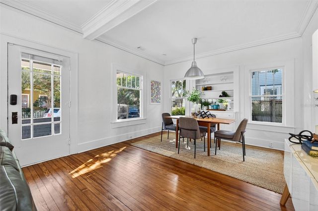 736 6TH STREET N, St Petersburg, FL 33701