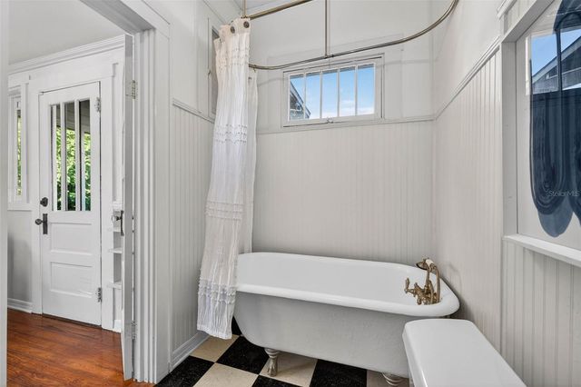 736 6TH STREET N, St Petersburg, FL 33701