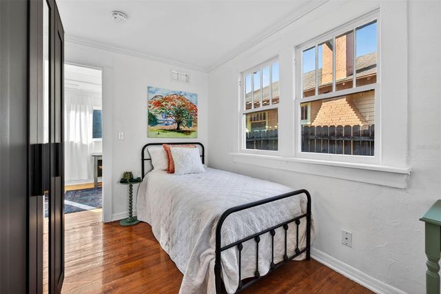 736 6TH STREET N, St Petersburg, FL 33701