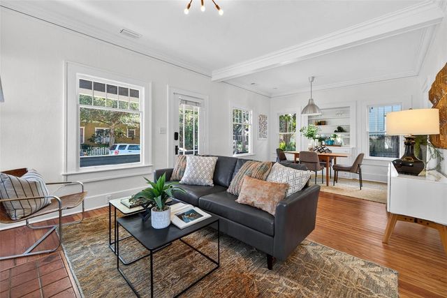 736 6TH STREET N, St Petersburg, FL 33701