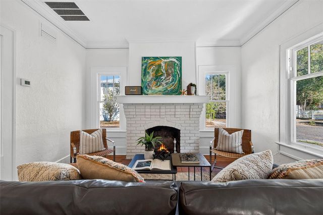 736 6TH STREET N, St Petersburg, FL 33701