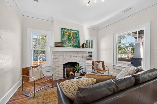 736 6TH STREET N, St Petersburg, FL 33701