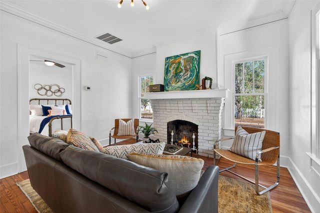 736 6TH STREET N, St Petersburg, FL 33701