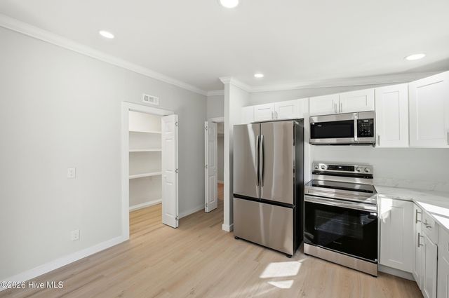 5595 Shaw Highway, Rocky Point, NC 28457