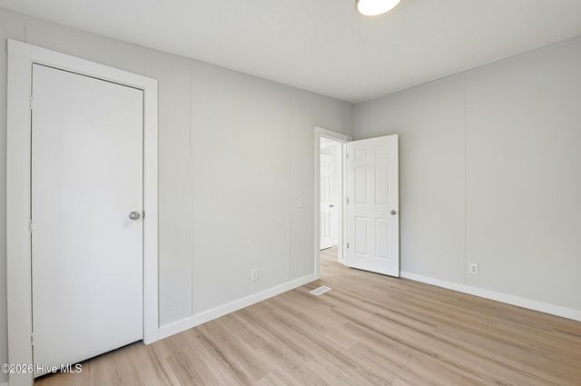 5595 Shaw Highway, Rocky Point, NC 28457