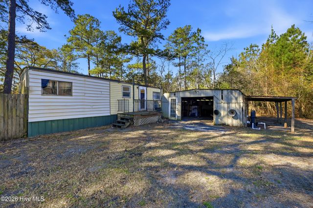 5595 Shaw Highway, Rocky Point, NC 28457