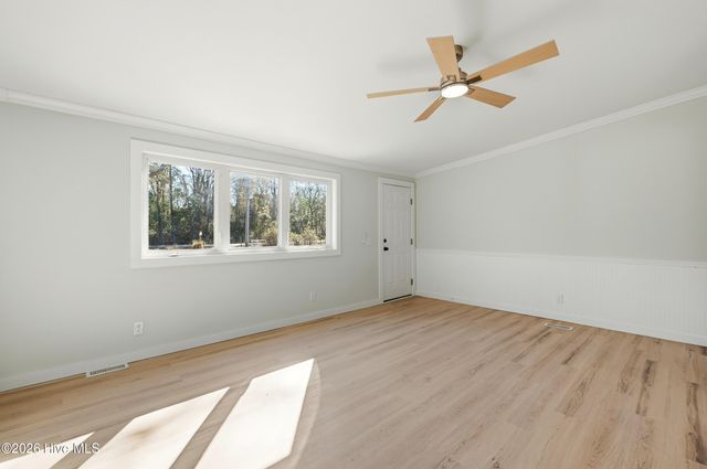 5595 Shaw Highway, Rocky Point, NC 28457