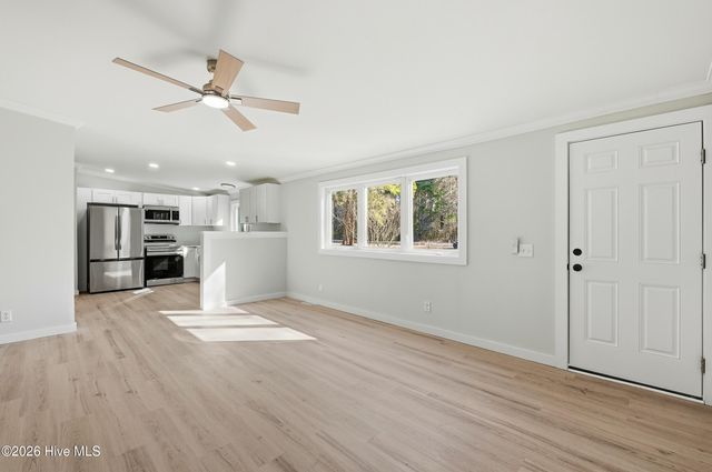 5595 Shaw Highway, Rocky Point, NC 28457