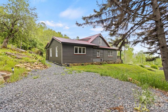 1108 Pine Root Branch Road, Bakersville, NC 28705