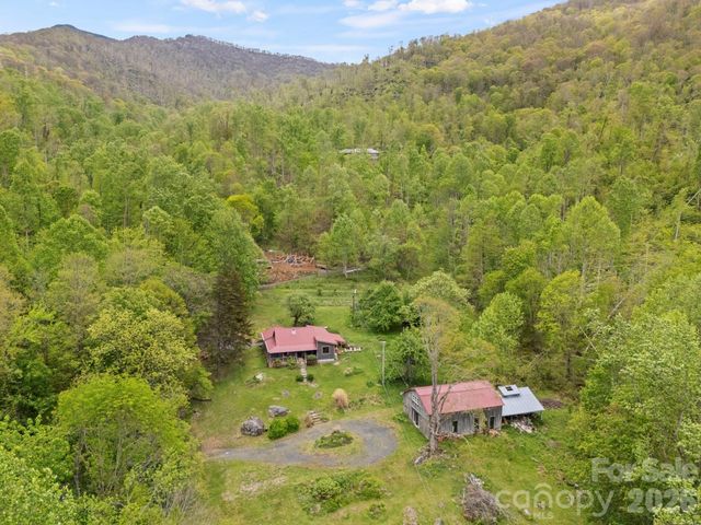 1108 Pine Root Branch Road, Bakersville, NC 28705