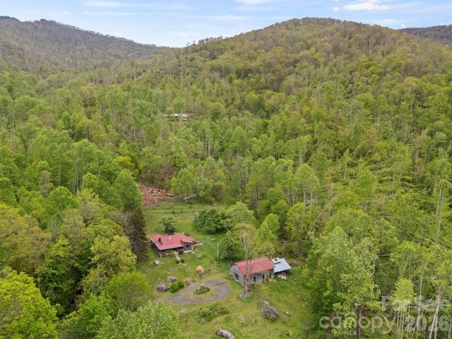 1108 Pine Root Branch Road, Bakersville, NC 28705