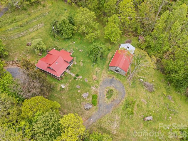 1108 Pine Root Branch Road, Bakersville, NC 28705