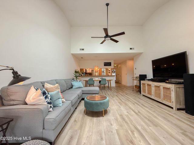 5932 Chester Street, Wilmington, NC 28405