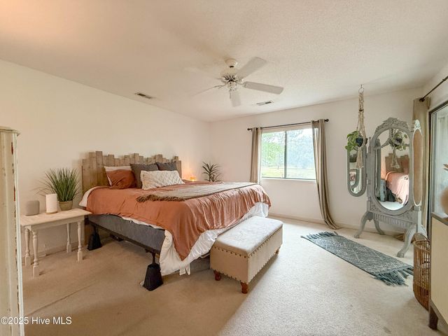 5932 Chester Street, Wilmington, NC 28405
