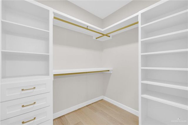 1323 S 9th Street, Alamo, TX 78516