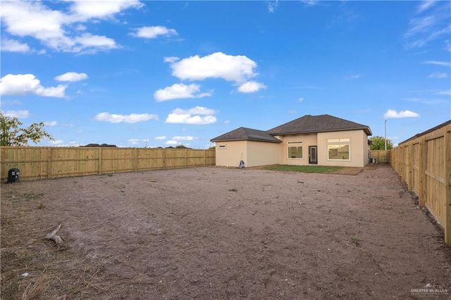 1323 S 9th Street, Alamo, TX 78516