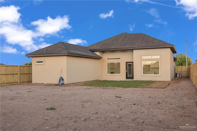 1323 S 9th Street, Alamo, TX 78516