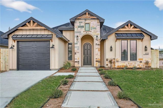 1323 S 9th Street, Alamo, TX 78516