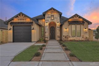 1323 S 9th Street, Alamo, TX 78516