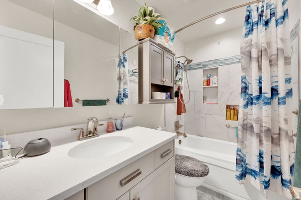 Image 19 of property listing at 1414 S 800 W ##D 4-5, Woods Cross, UT 84087