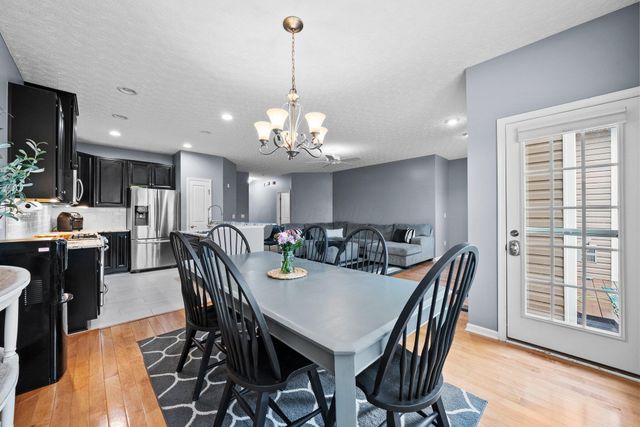 2010 Sugar Mill Drive, Pataskala, OH 43062