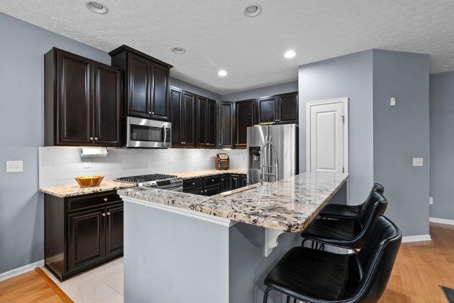 2010 Sugar Mill Drive, Pataskala, OH 43062