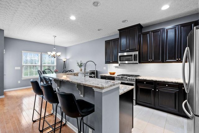 2010 Sugar Mill Drive, Pataskala, OH 43062