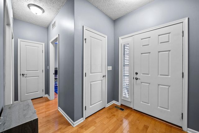 2010 Sugar Mill Drive, Pataskala, OH 43062