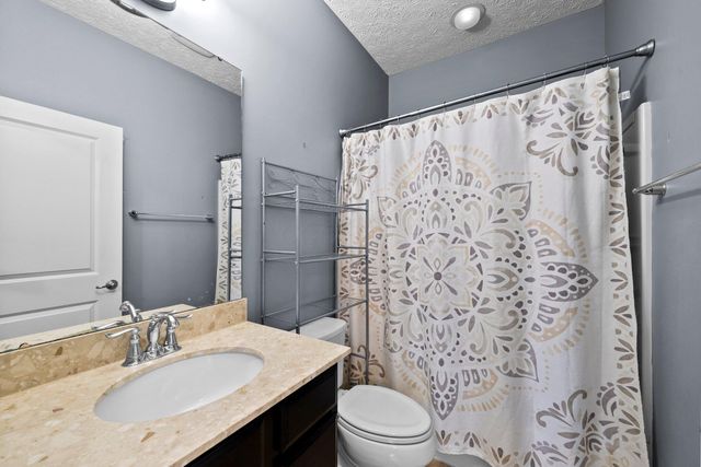 2010 Sugar Mill Drive, Pataskala, OH 43062