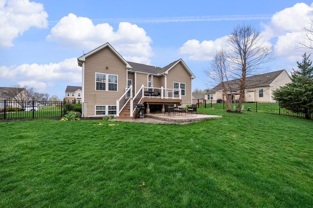 2010 Sugar Mill Drive, Pataskala, OH 43062