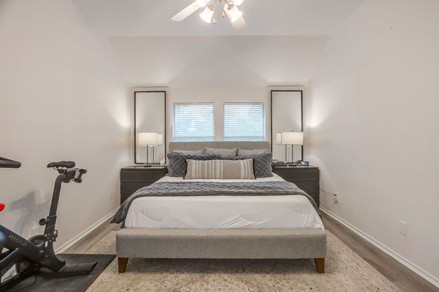 210 Willow Creek Drive, Weatherford, TX 76085