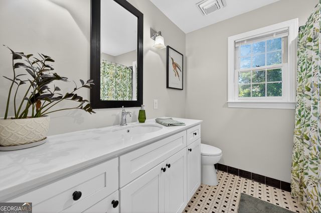 332 Crescent Road, Griffin, GA 30224