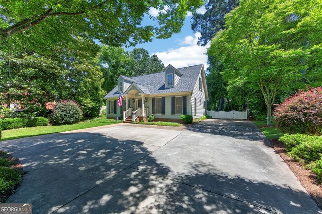 332 Crescent Road, Griffin, GA 30224