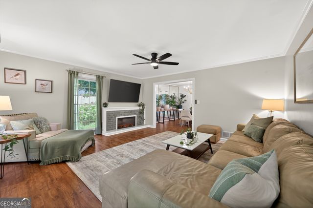 332 Crescent Road, Griffin, GA 30224